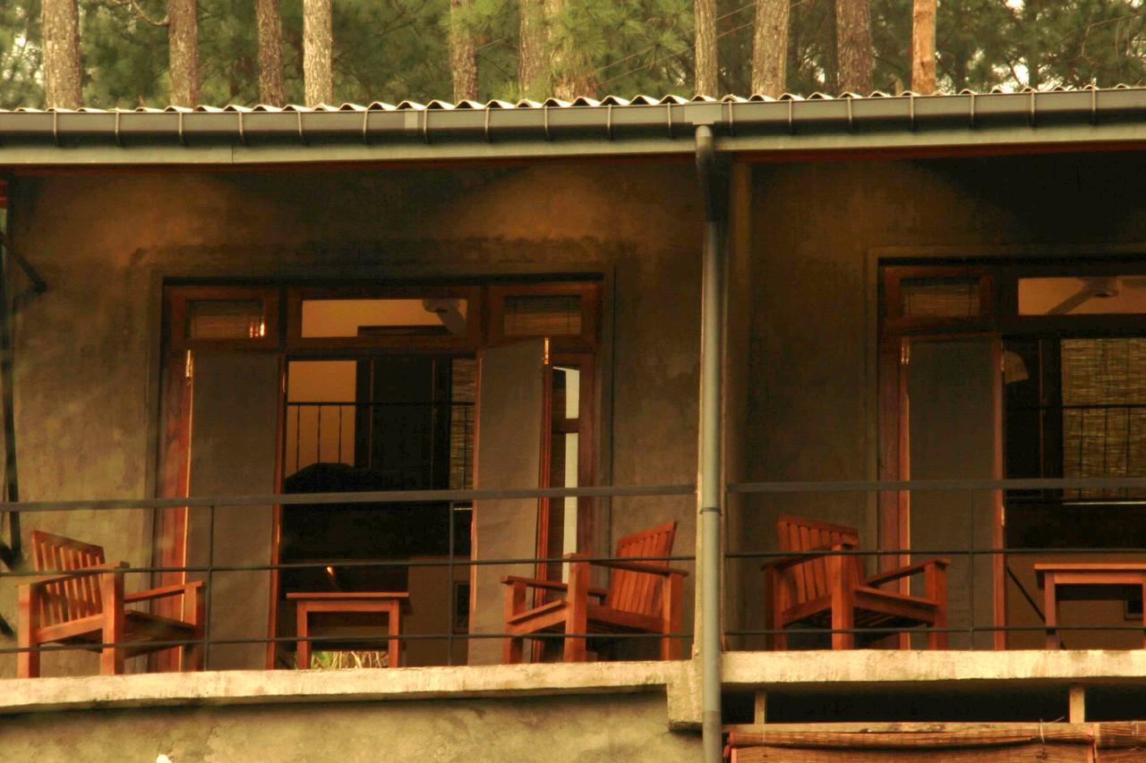 Rowinrich Cottages Элла Экстерьер фото