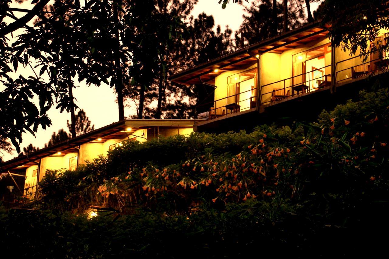 Rowinrich Cottages Элла Экстерьер фото